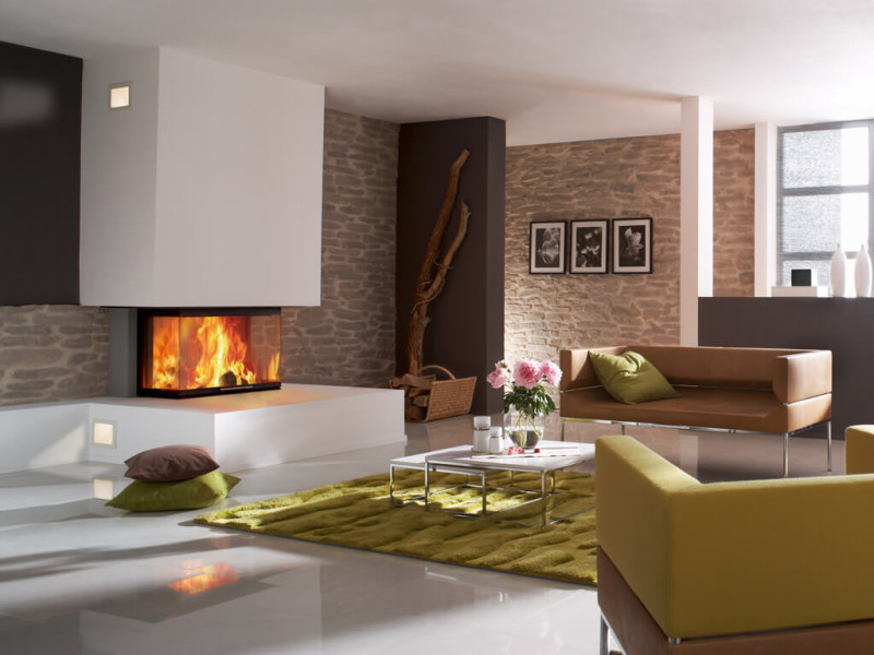 Moderner Kamin
